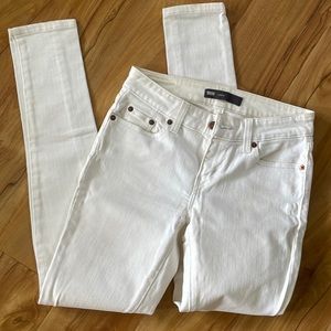 Levi’s | White Skinny Jeans